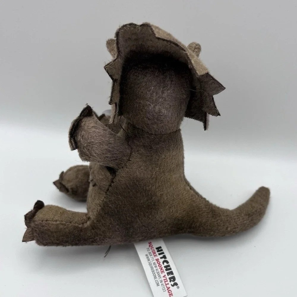 Squire Boone Village Hitchers‎ Triceratops Dinosaur Plush 6 Inch